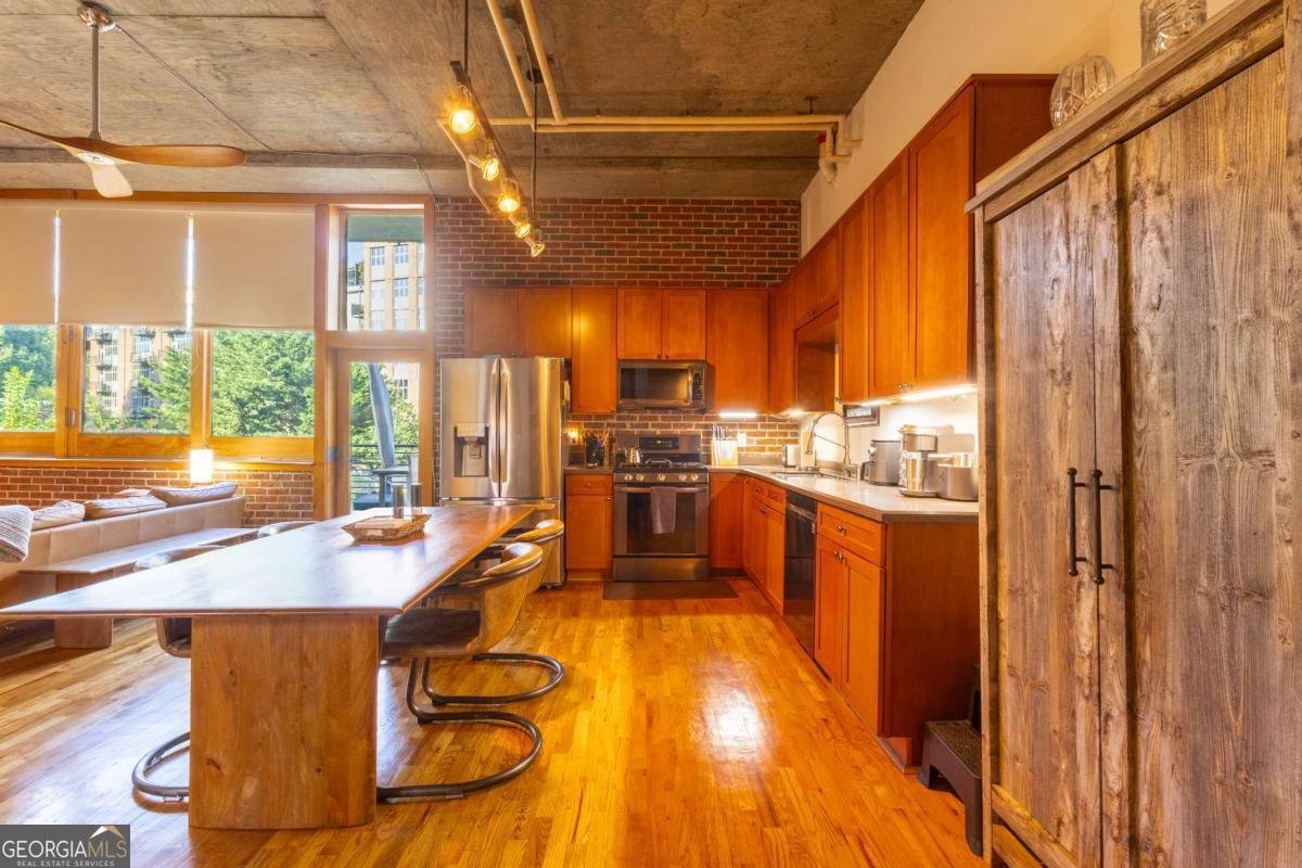 660 Glen Iris Drive Atlanta - 1