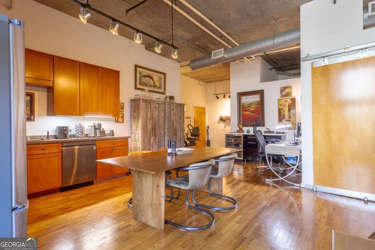 660 Glen Iris Drive Atlanta - 3