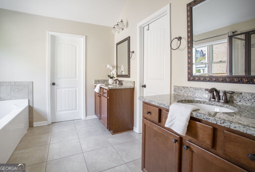 7685 Settles Walk Lane Suwanee - 9