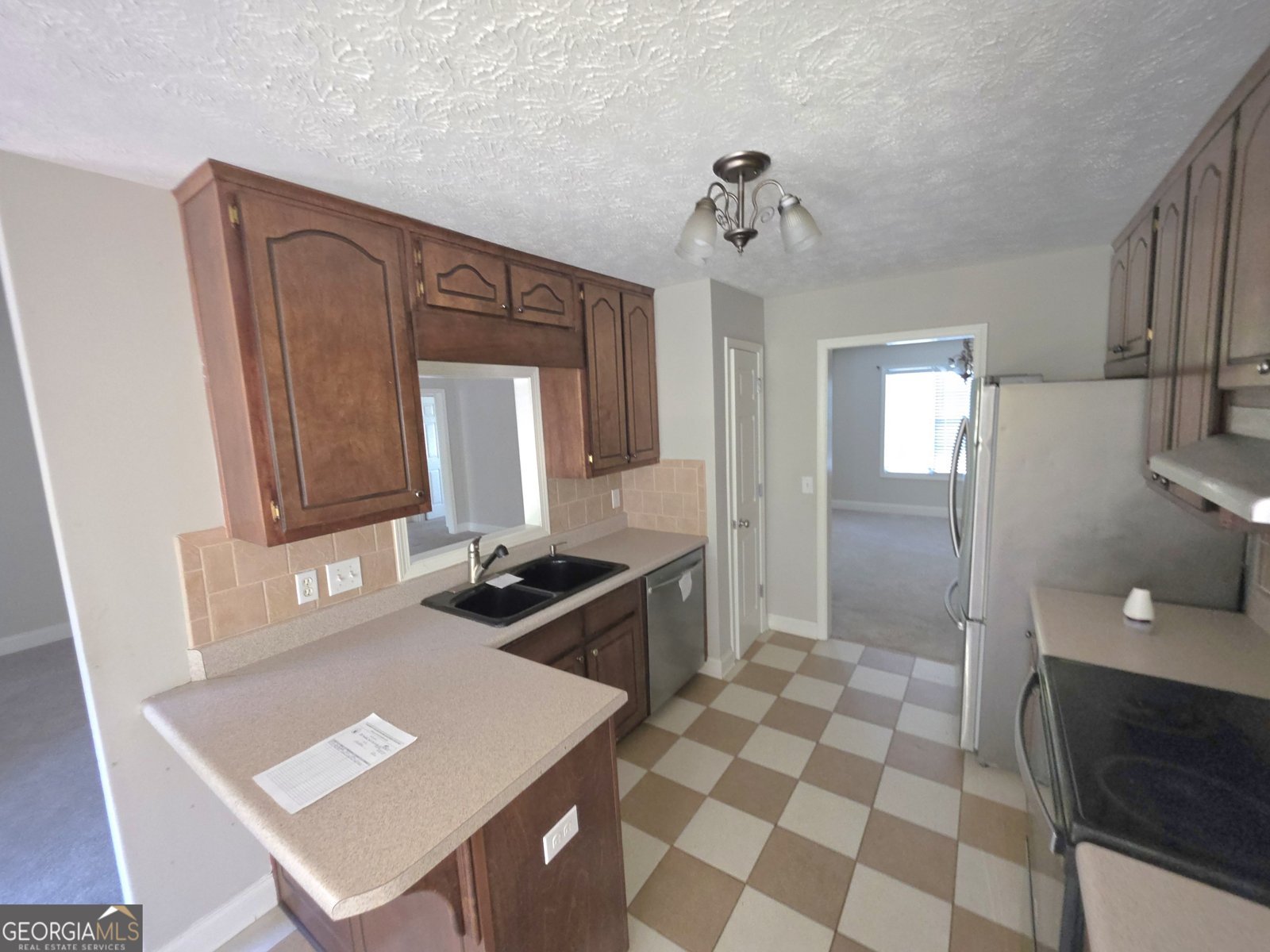 933 Kendall Park Drive Winder - 3
