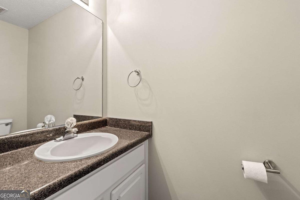 1086 Erie Circle Stone Mountain - 11
