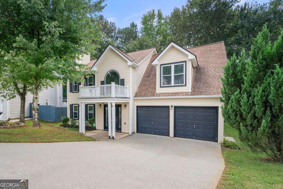 1086 Erie Circle Stone Mountain - 2
