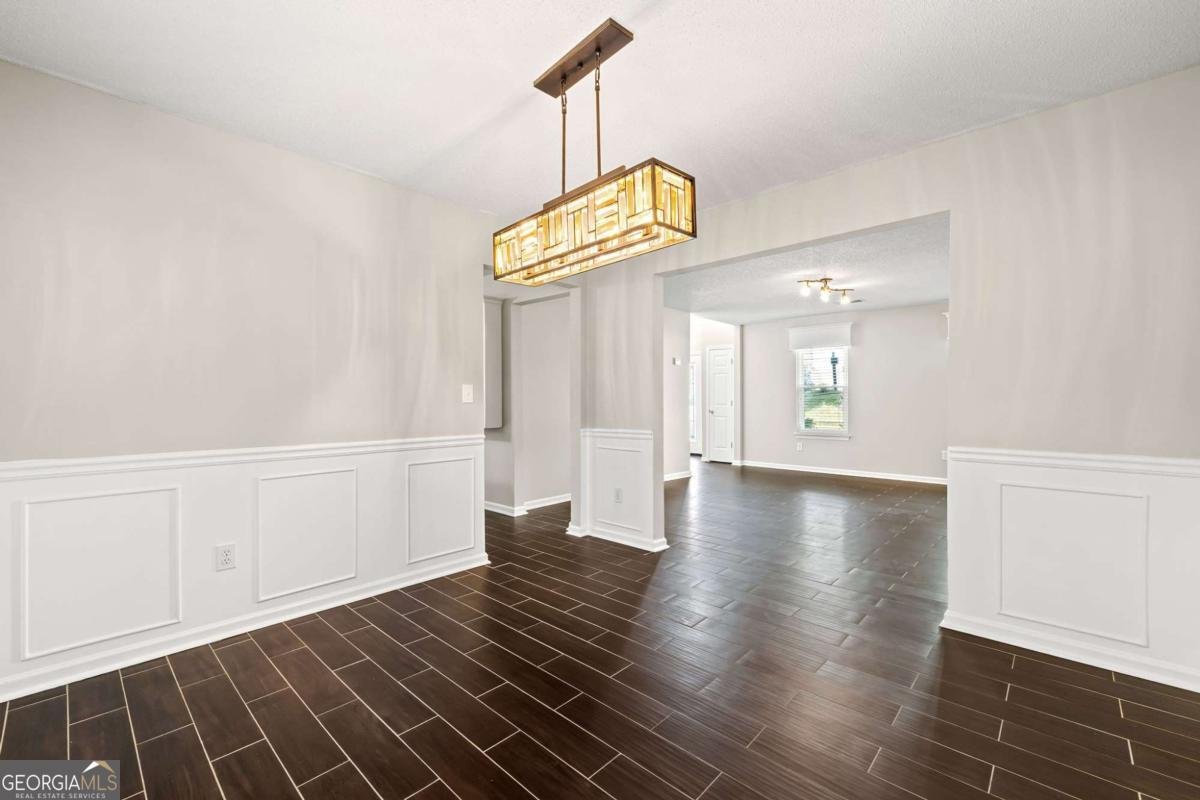 1086 Erie Circle Stone Mountain - 6