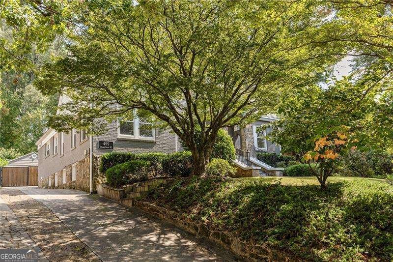 455 Claire Drive Atlanta - 55