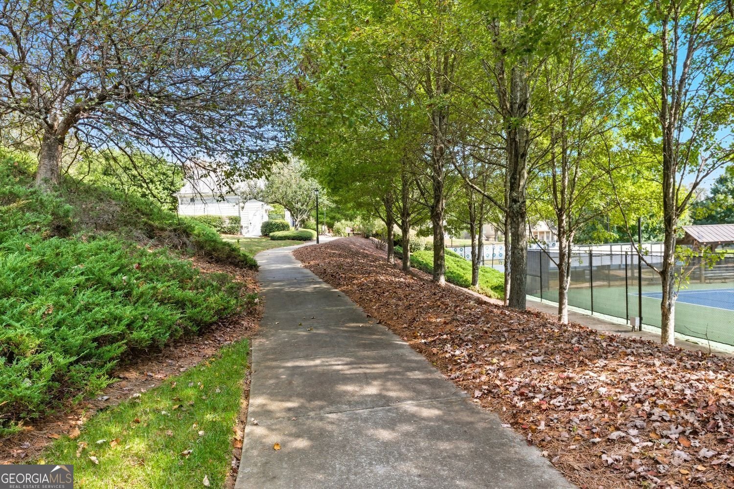 1094 Meadow Bluff Terrace Suwanee - 81