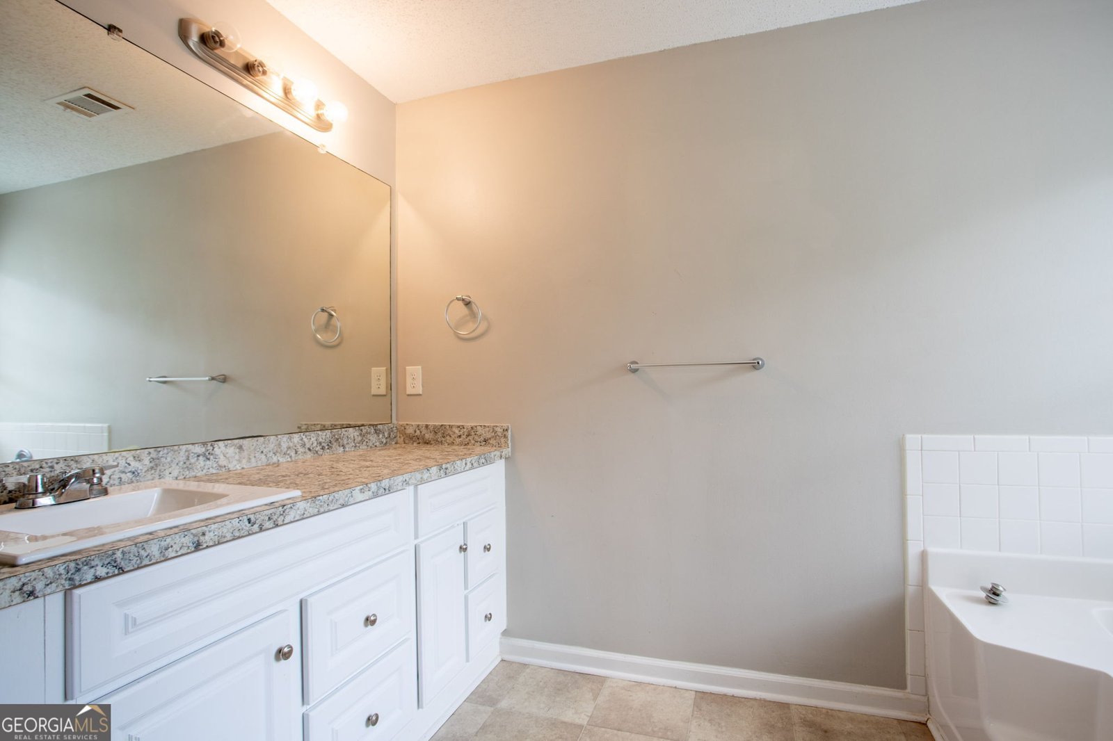 670 Burtons Cove Hampton - 11