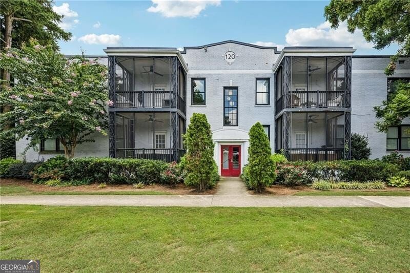 120 Peachtree Memorial Drive Atlanta - 19