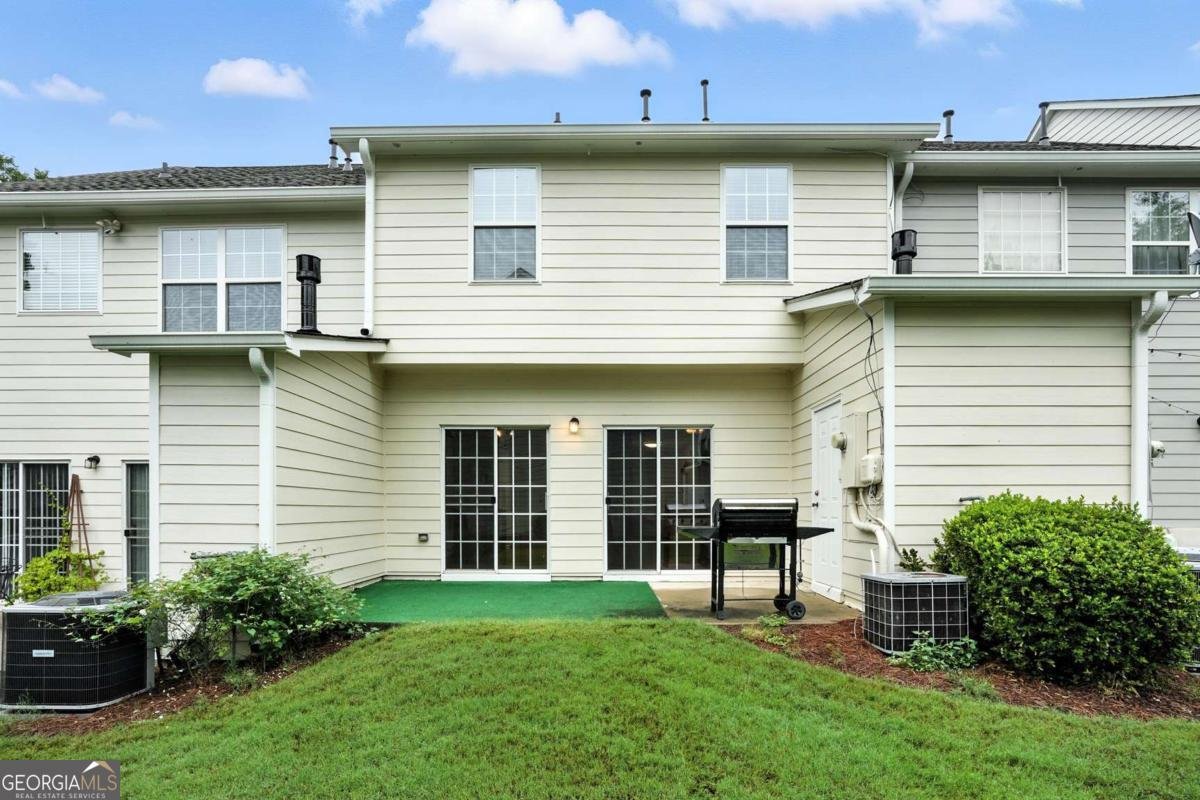 2263 Leicester Way Atlanta - 28