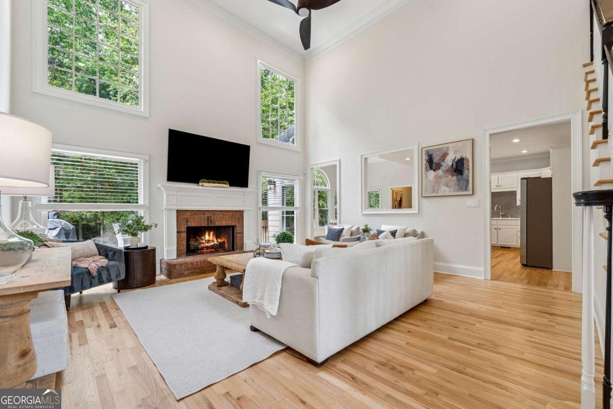 355 Fairleaf Court Alpharetta - 6