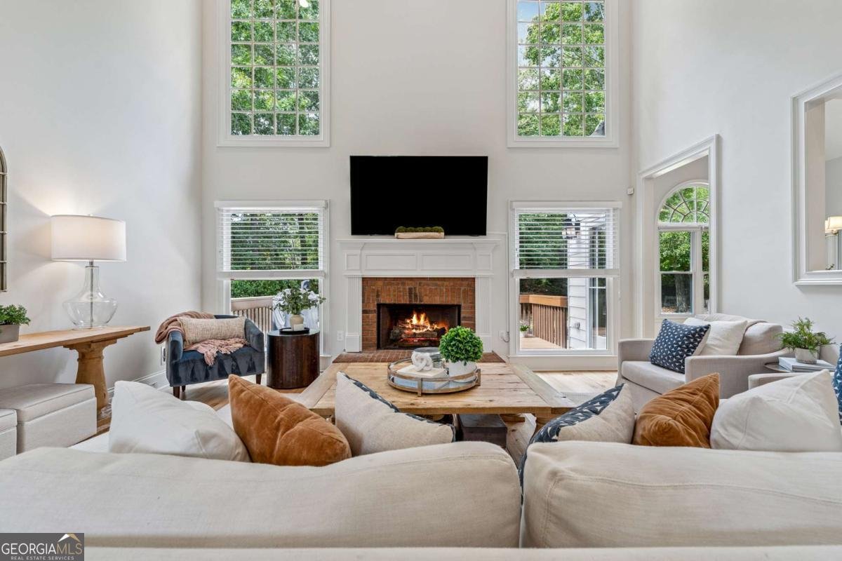 355 Fairleaf Court Alpharetta - 7
