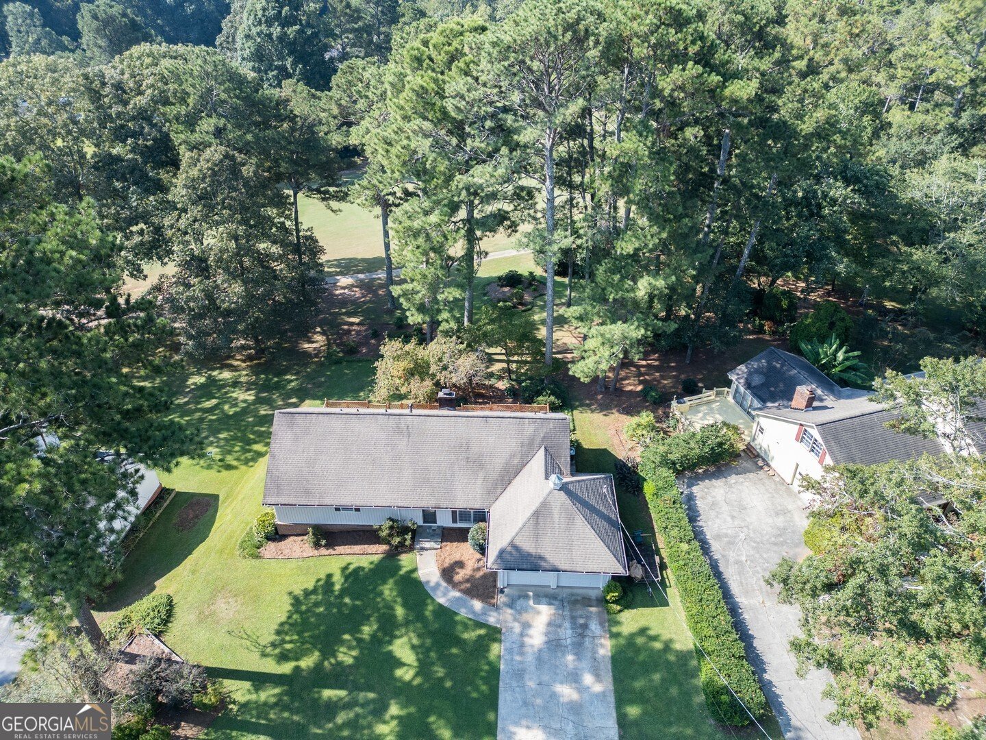 719 Clubhouse Drive Conyers - 43