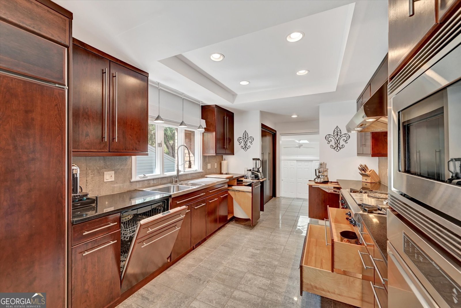 4094 Columns Drive Marietta - 33