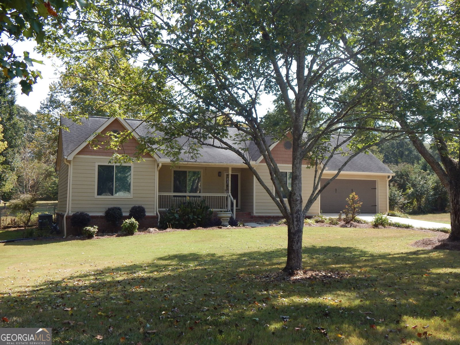 3292 Greystone Drive Loganville - 1