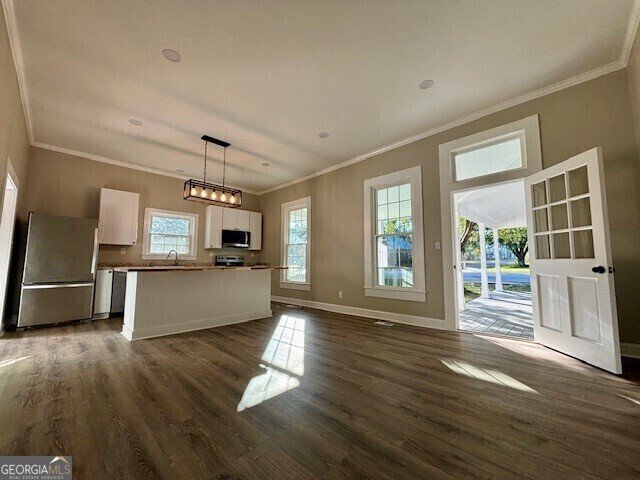 17843 Main Street Woodbury - 18