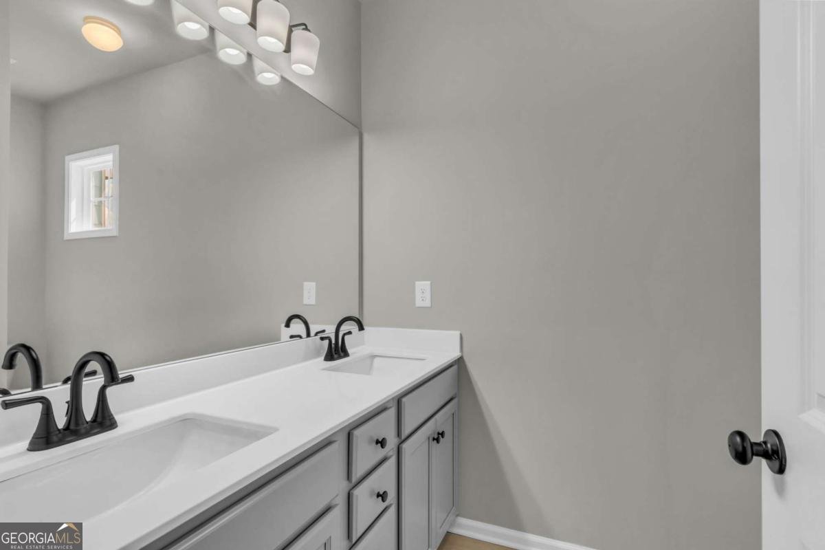 417 Westmarch Circle Loganville - 33