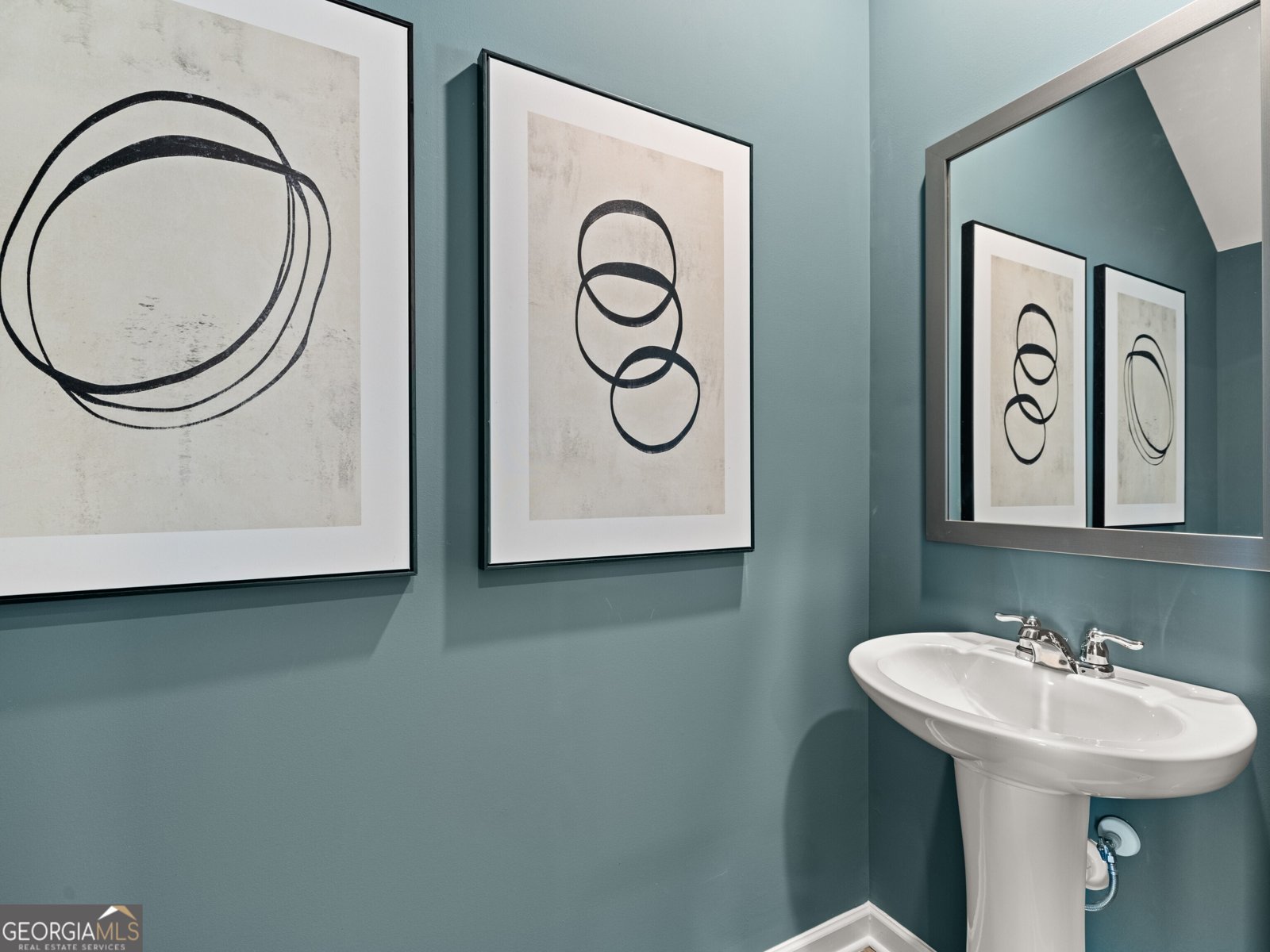 5950 Skylar Drive Atlanta - 18