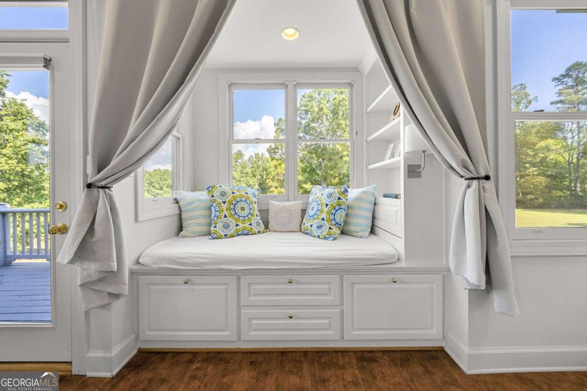 2653 Ben T Huiet Highway Clarkesville - 27