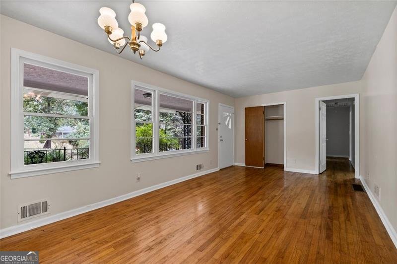 87 Valley Road Lawrenceville - 8