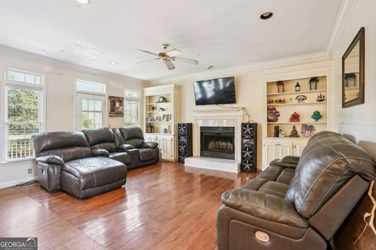 6868 Wynbrooke Cove Stone Mountain - 2
