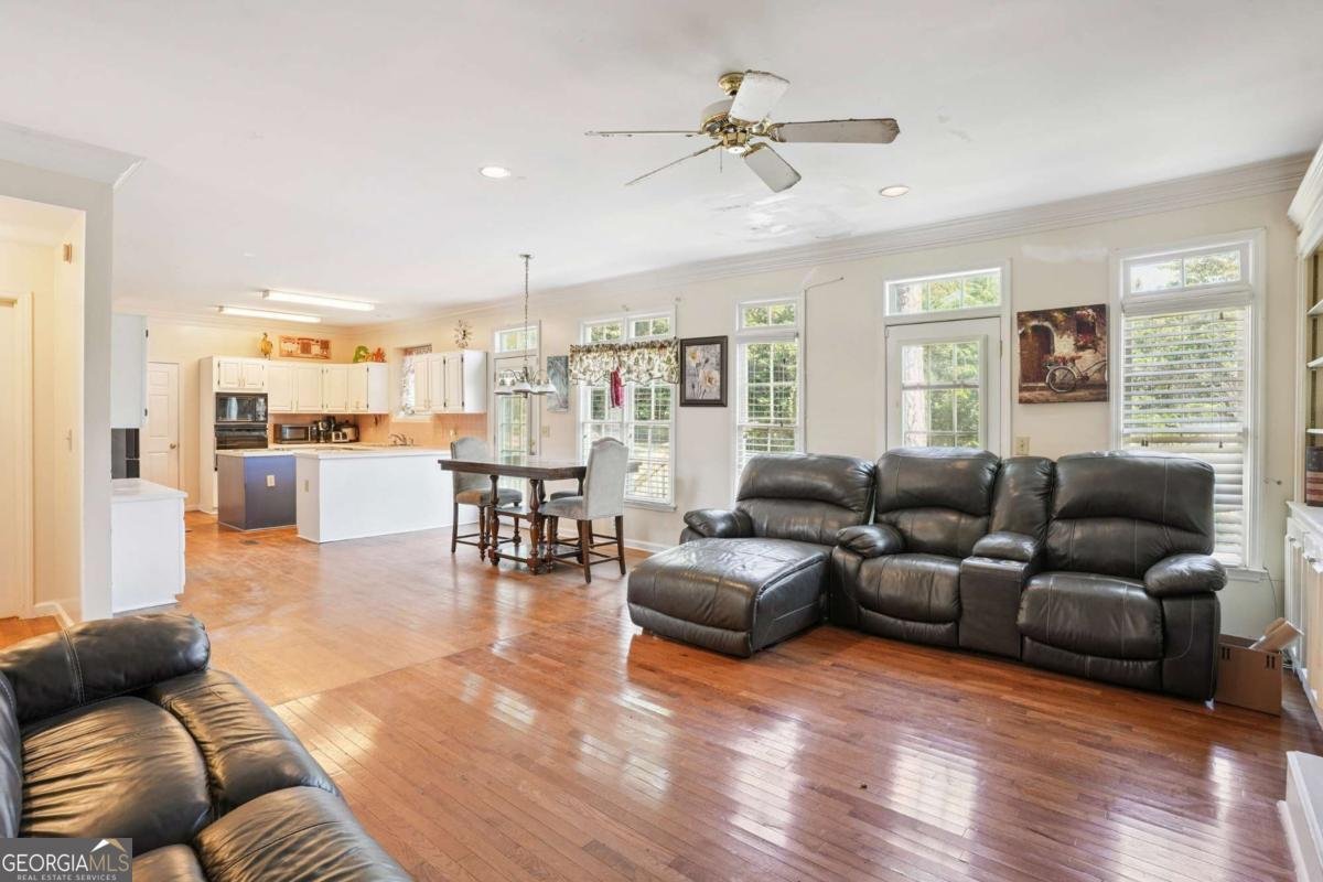6868 Wynbrooke Cove Stone Mountain - 3