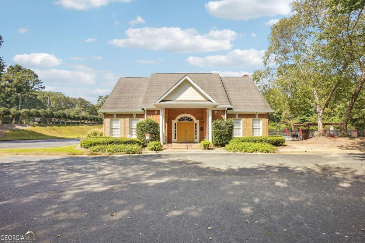 6868 Wynbrooke Cove Stone Mountain - 30