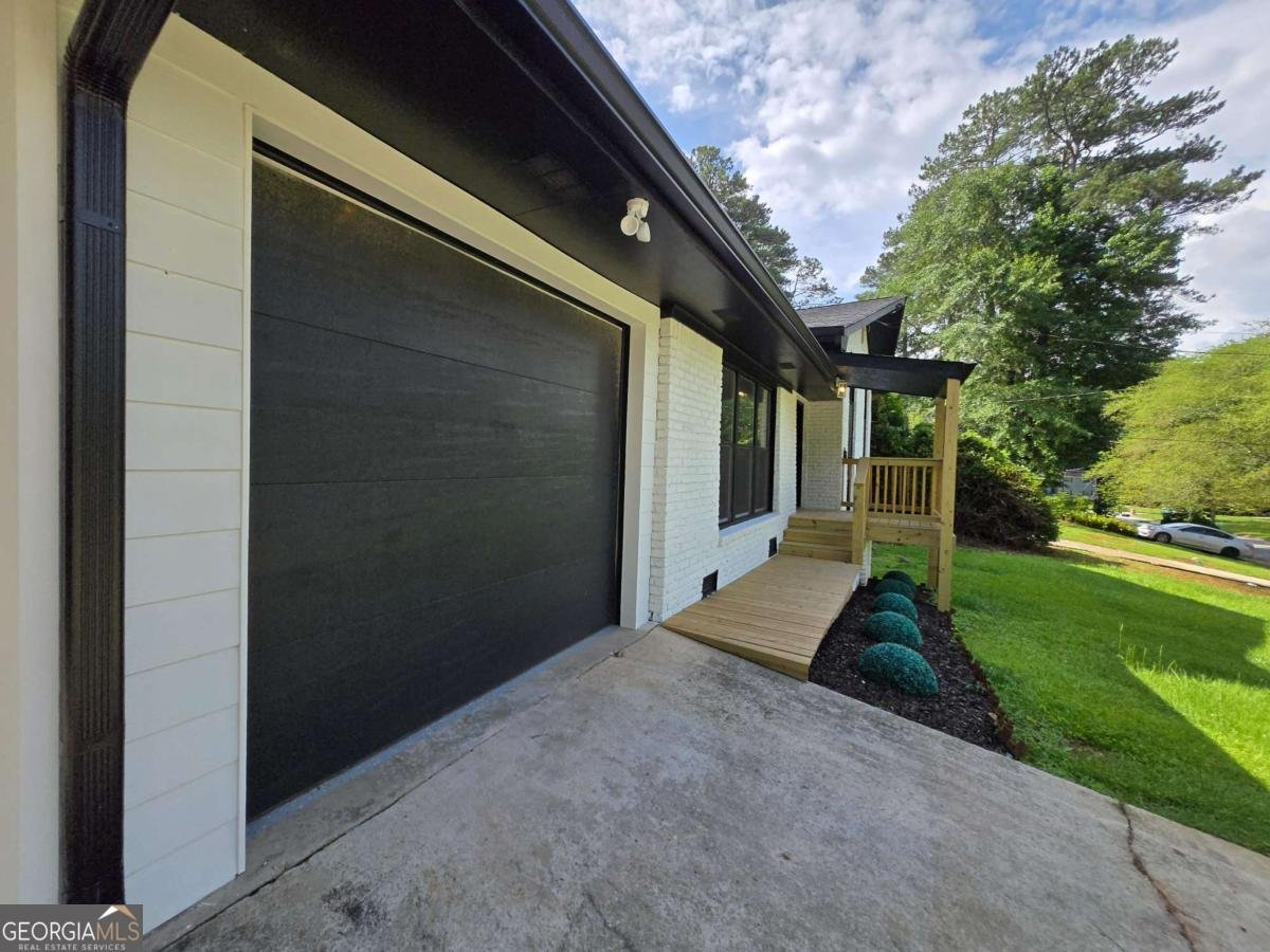 2400 Glenrock Drive Decatur - 3