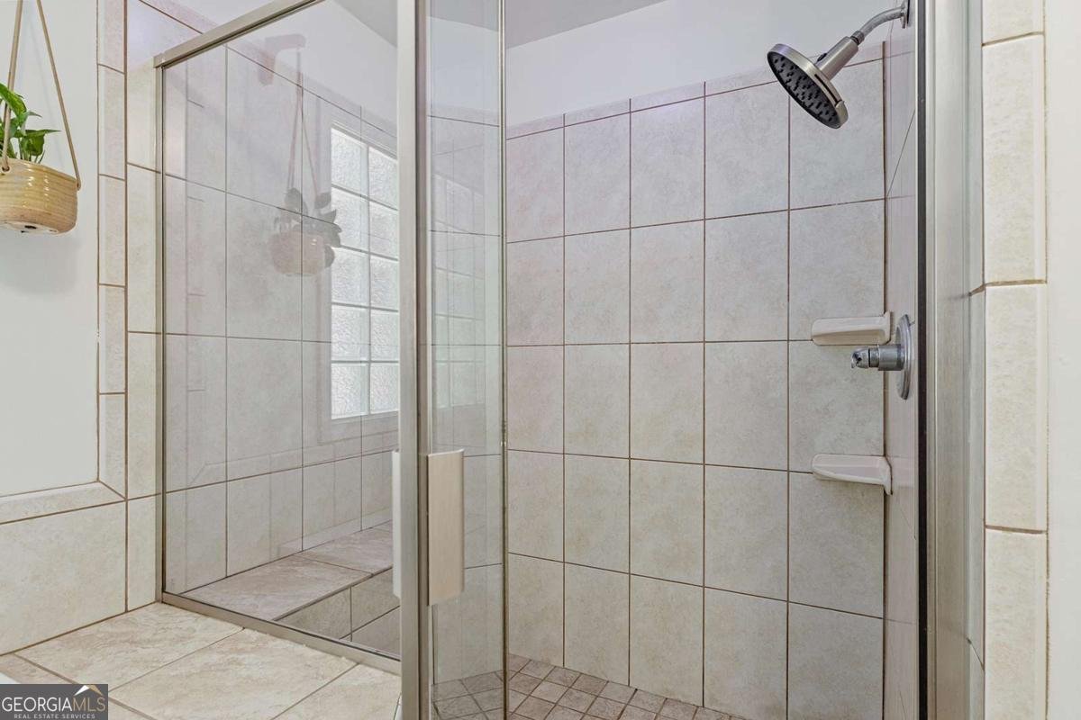 2064 Edgemore Drive Atlanta - 17