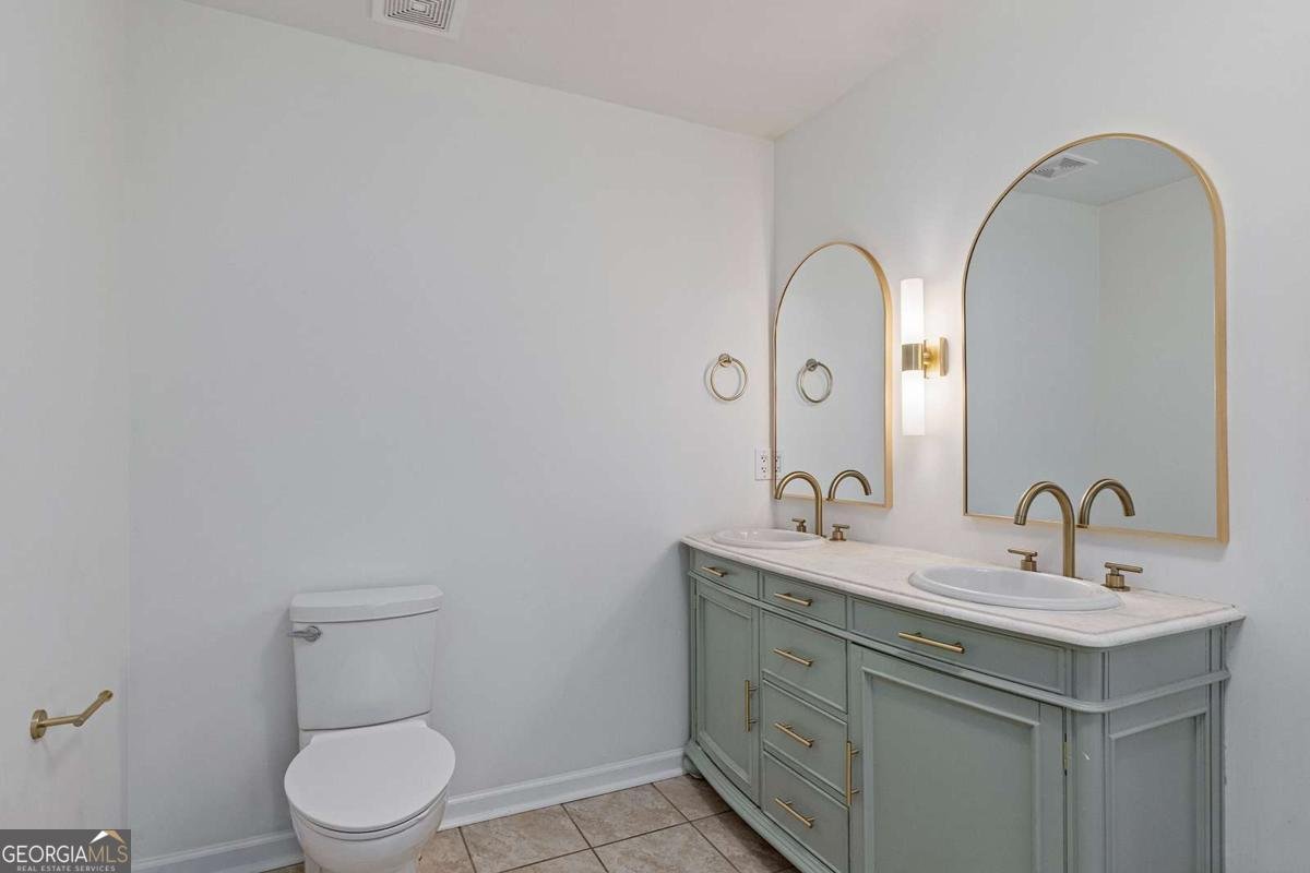 2064 Edgemore Drive Atlanta - 18