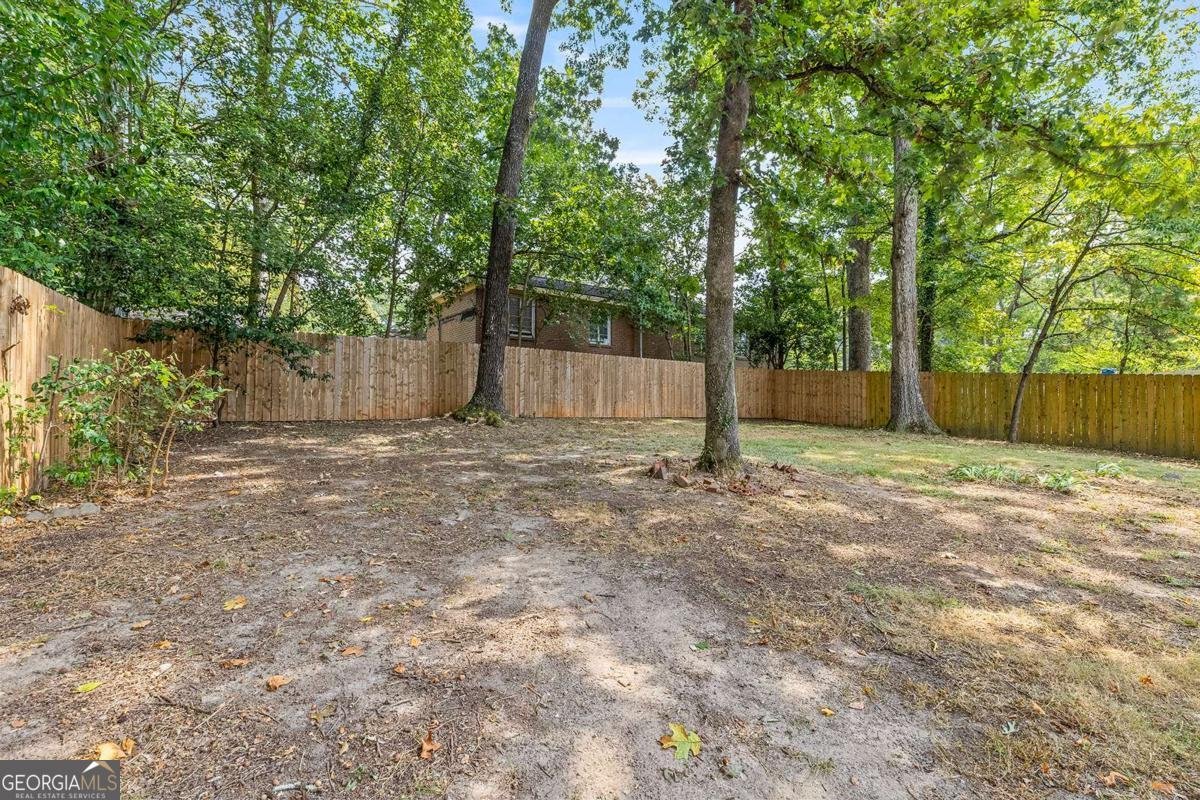 2064 Edgemore Drive Atlanta - 27