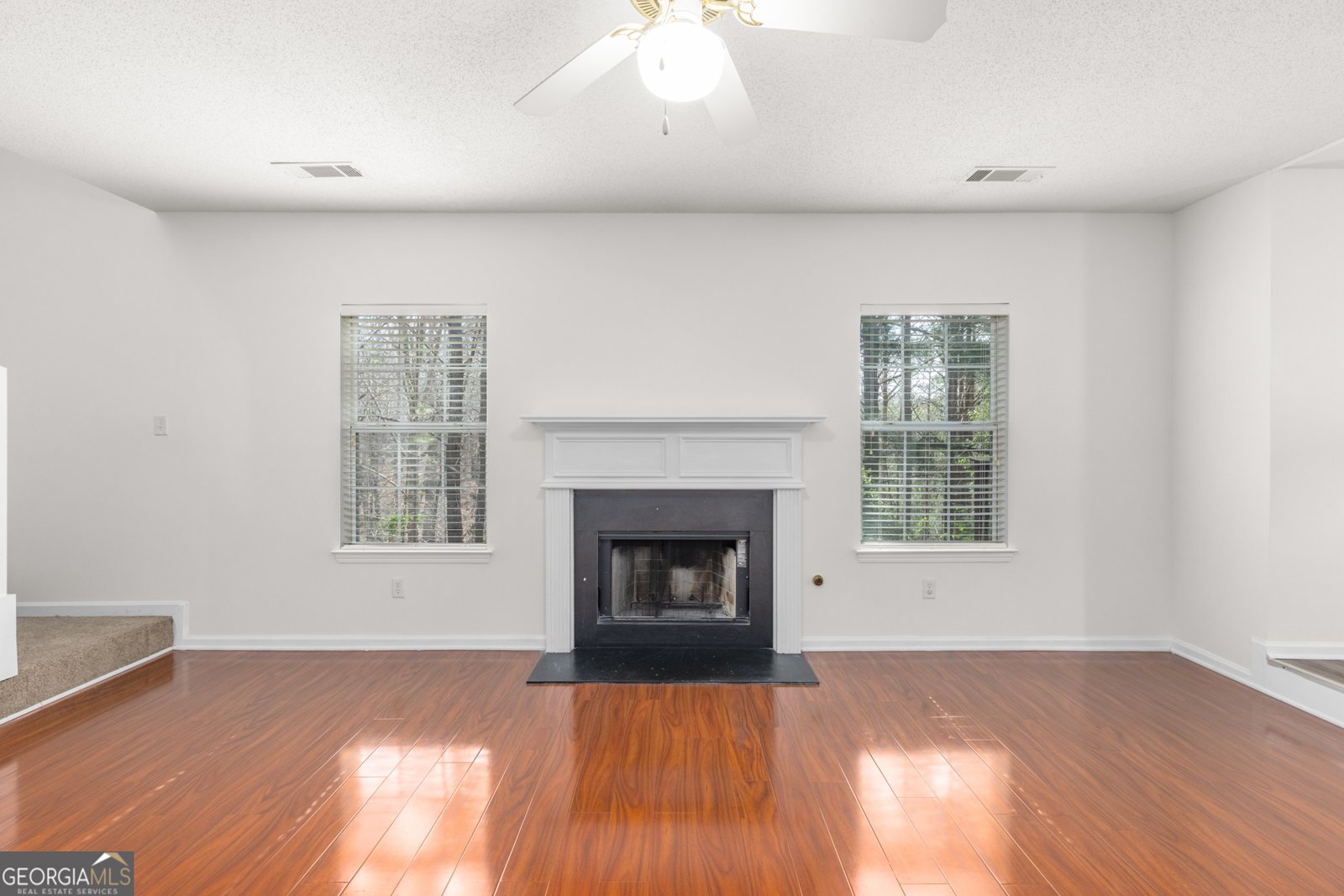 3448 Craggy Perch Douglasville - 27