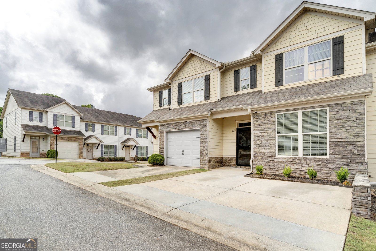 4327 Park Gate Drive East Point - 2