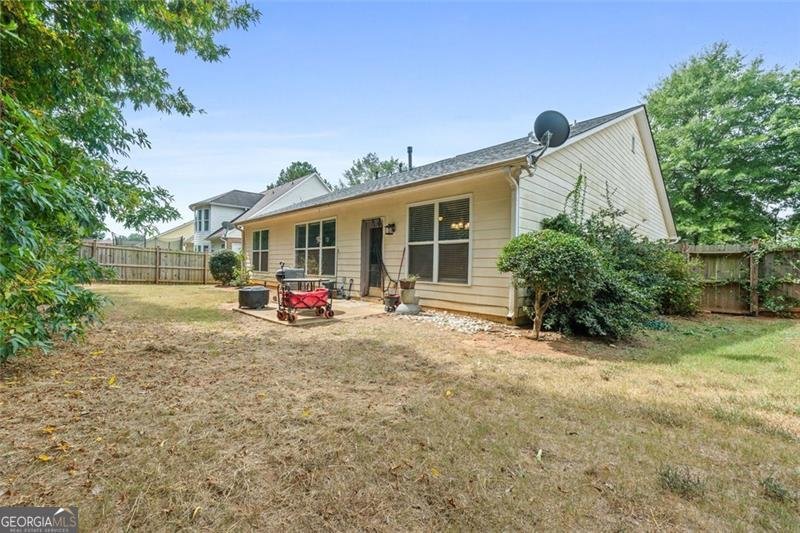 560 Golden Meadow Drive McDonough - 33