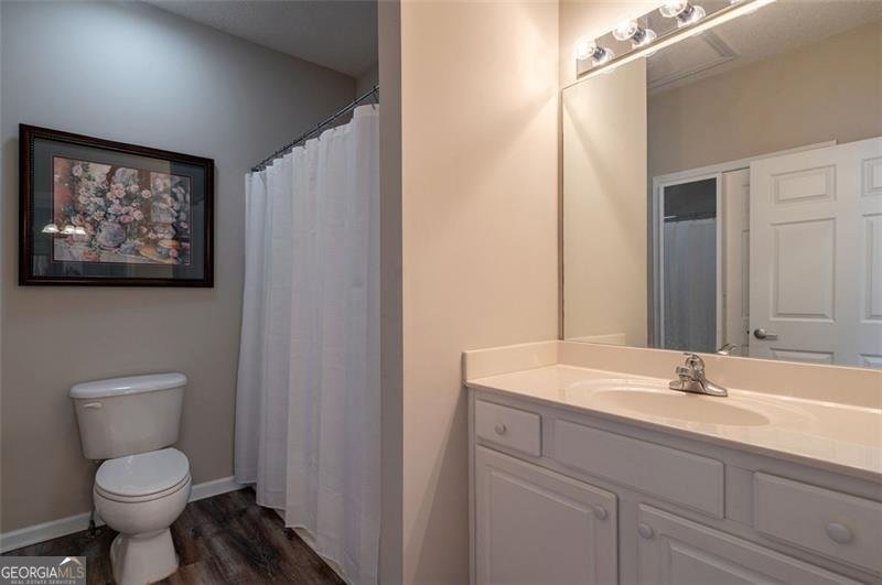 326 CAMRY Circle Dallas - 17