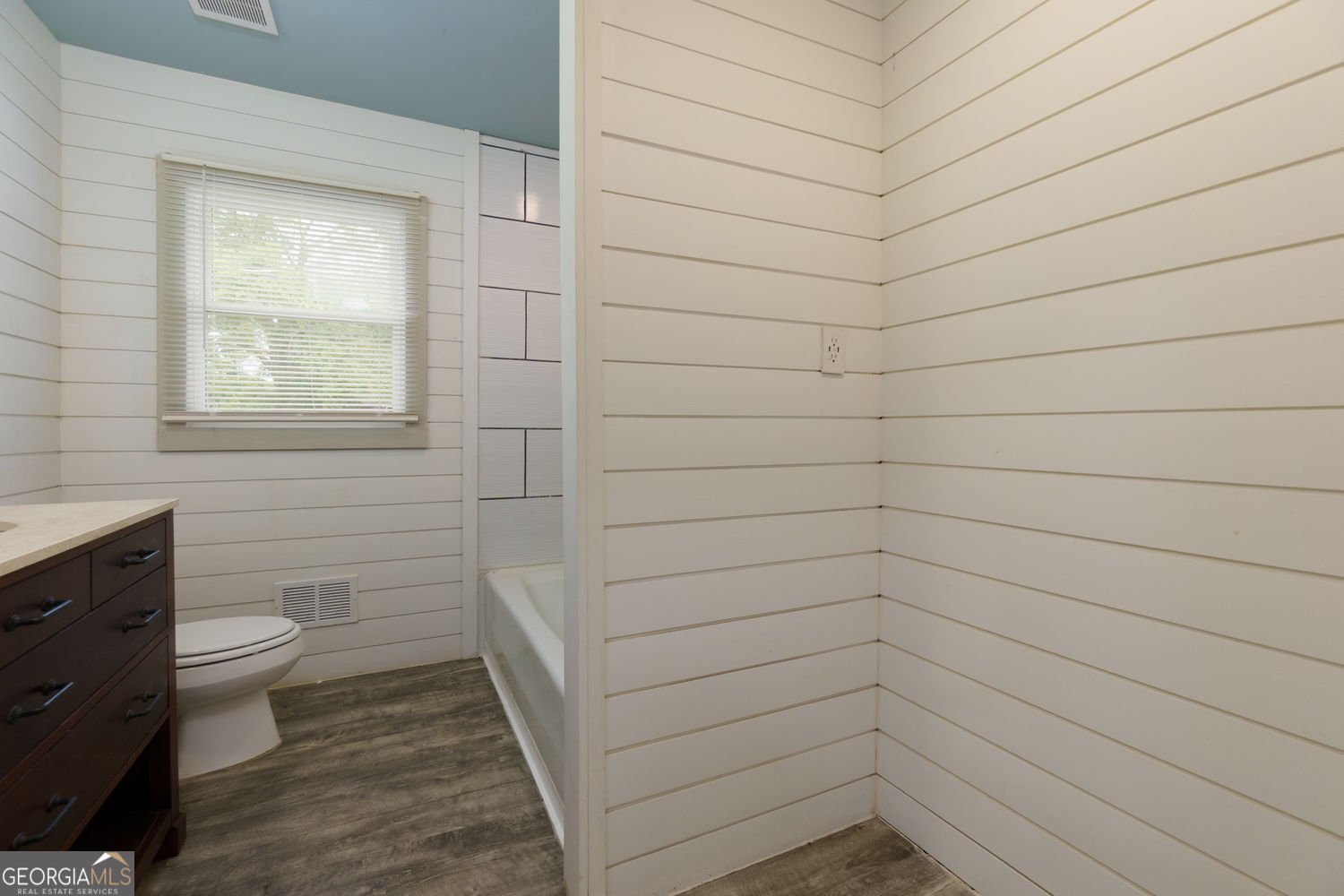 5990 John Street Austell - 23