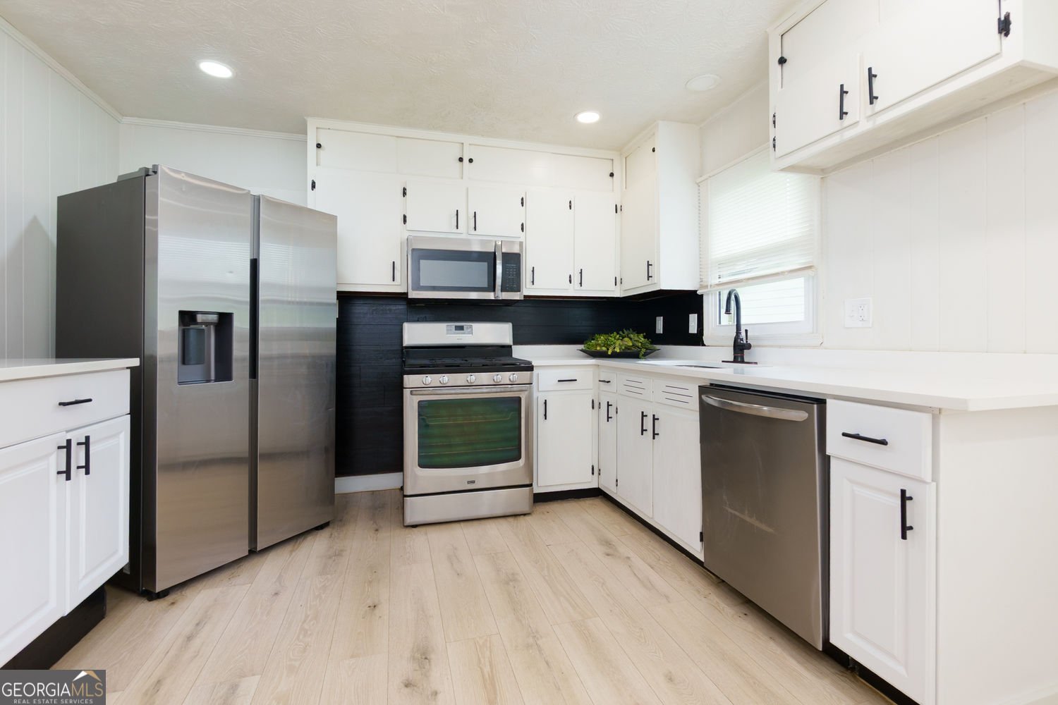 5990 John Street Austell - 8