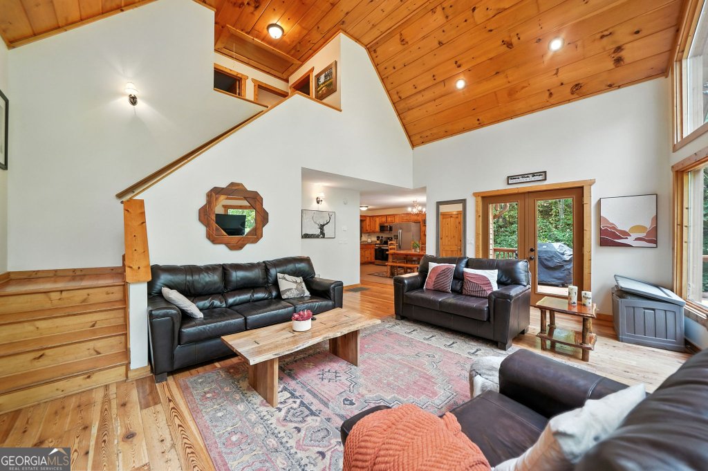 360 Finale Street Talking Rock - 16