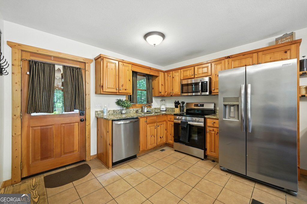 360 Finale Street Talking Rock - 4