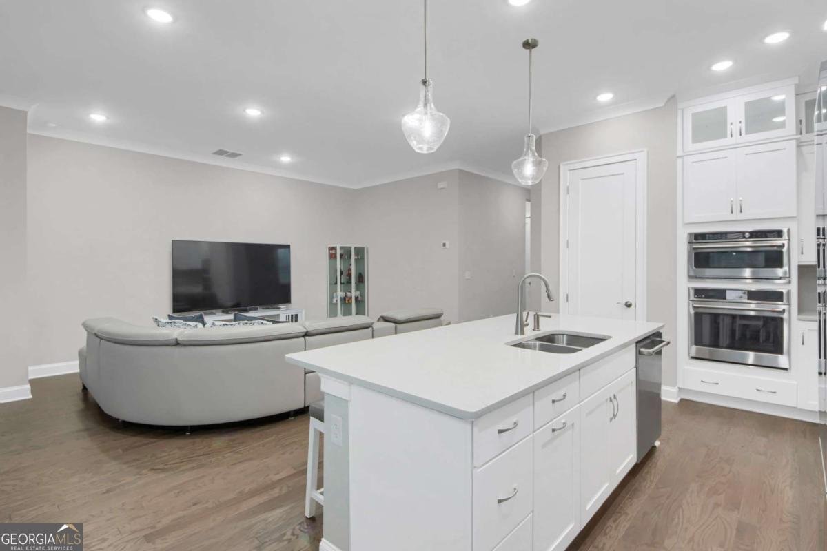6956 River Rock Drive Flowery Branch - 40