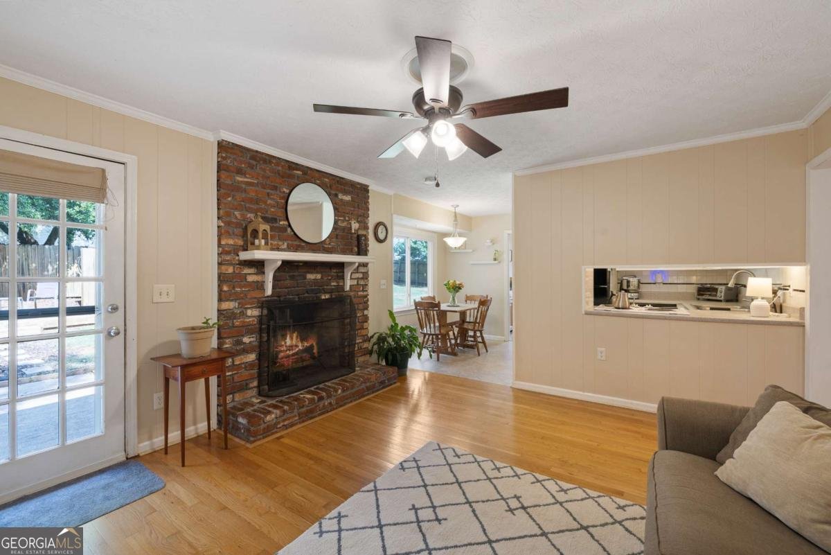 2577 Glen Circle Lawrenceville - 3