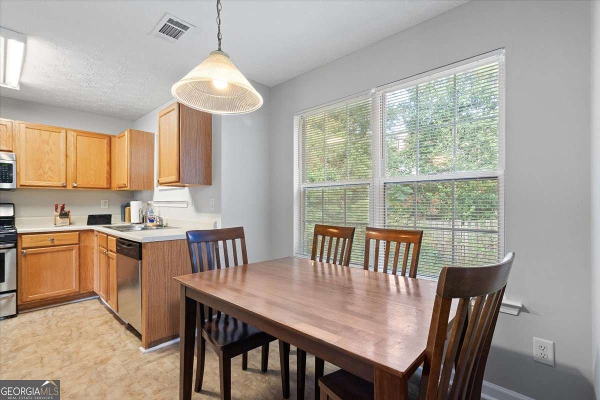 2628 ESSEX Court Conyers - 24