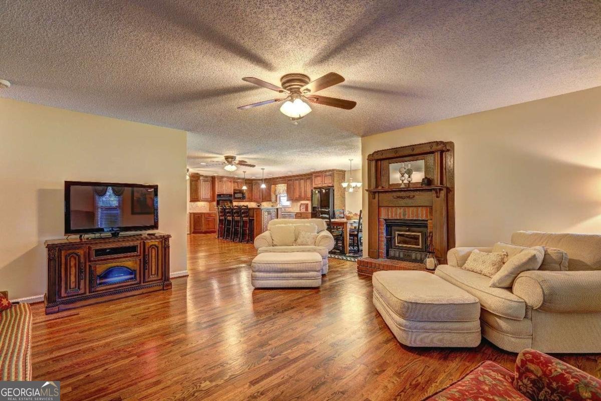 40 Holder Road Temple - 13