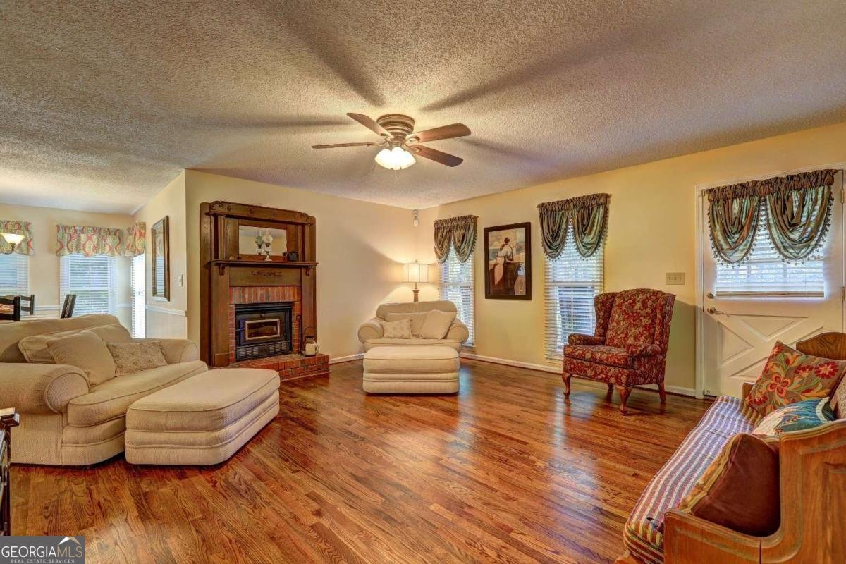 40 Holder Road Temple - 14