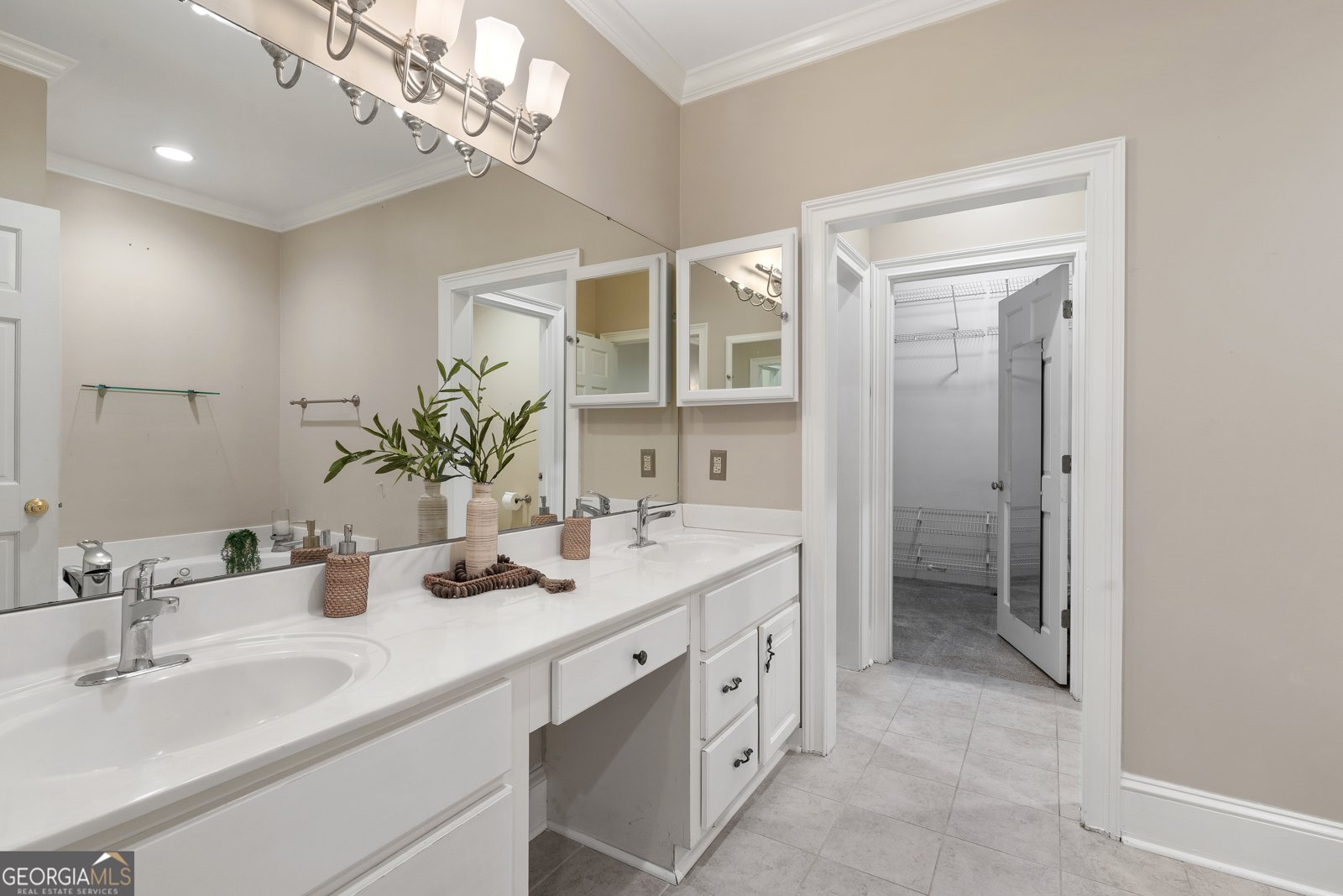176 Hampton Way Macon - 50
