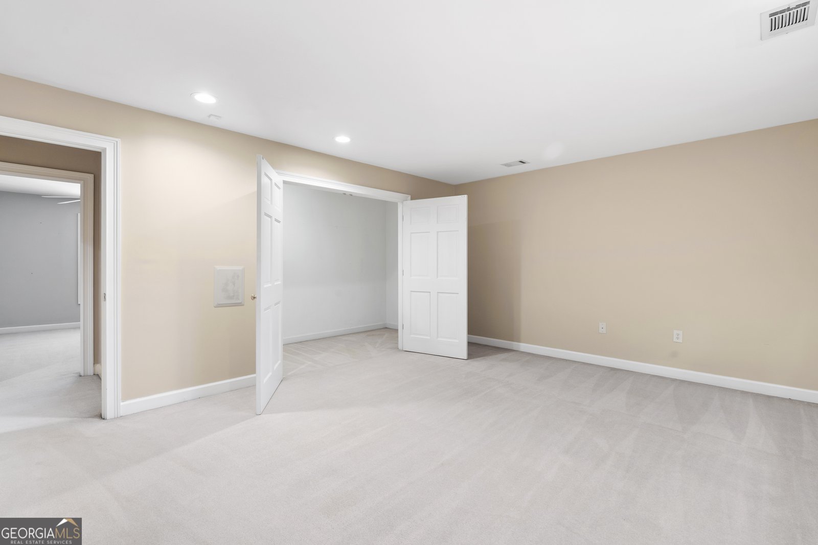 176 Hampton Way Macon - 71