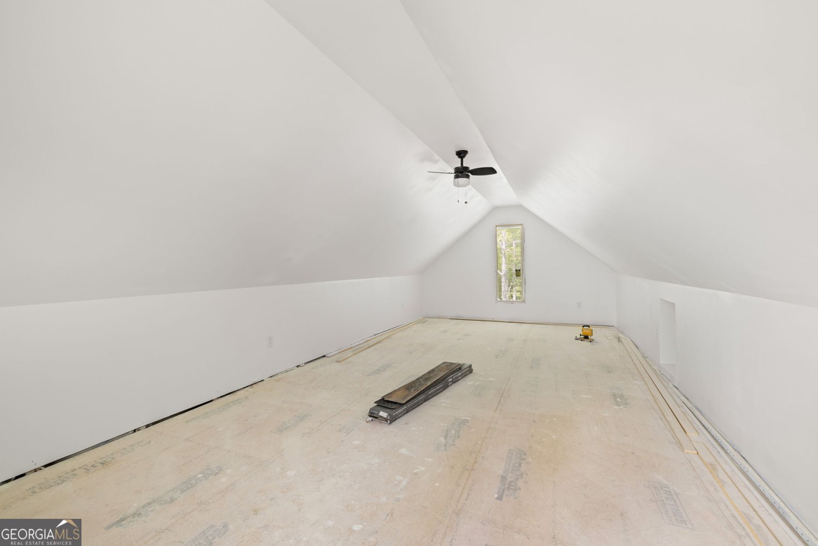 135 Mountain Ridge Drive Clarkesville - 43