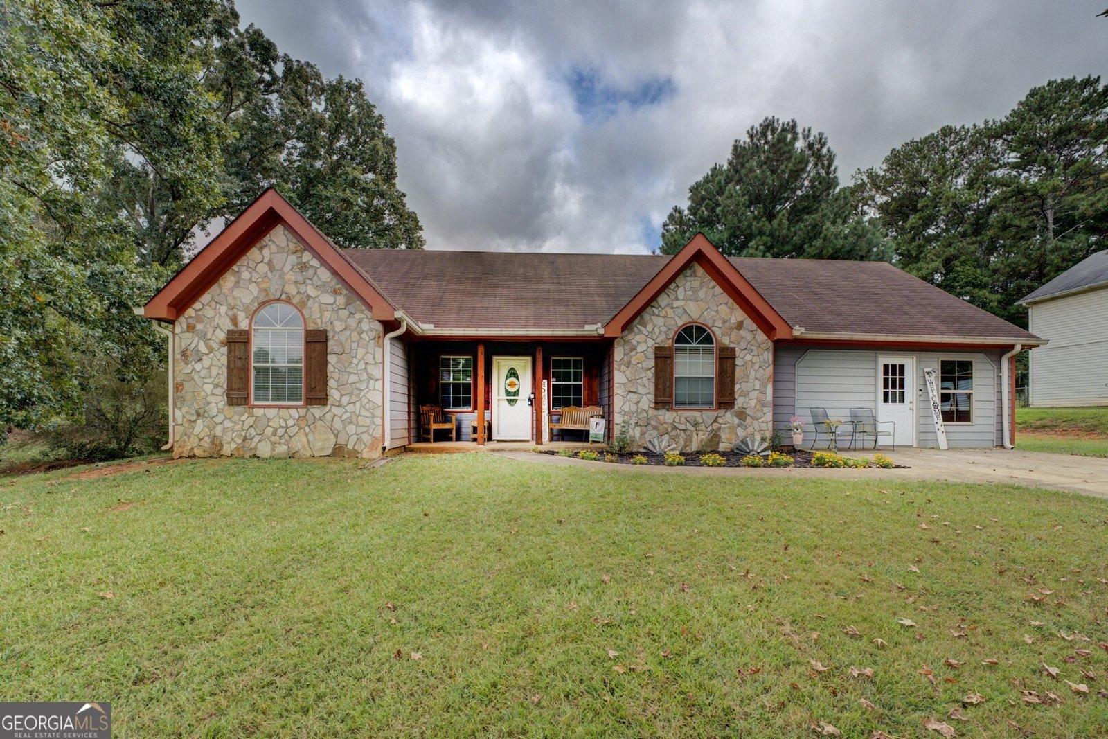 35 Cambridge Way Covington - main photo