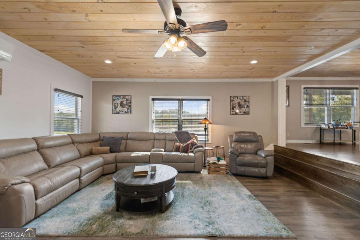 1201 Ada Street Blue Ridge - 6