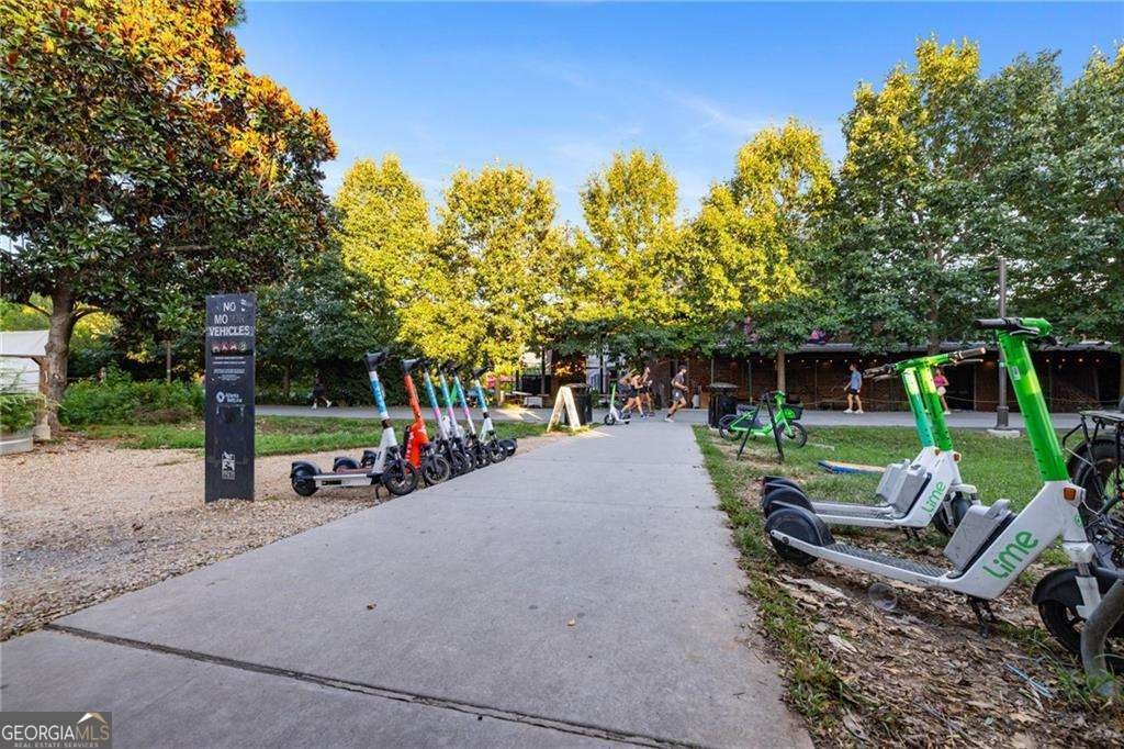 765 East Avenue Atlanta - 10