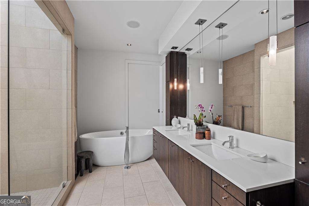 765 East Avenue Atlanta - 29