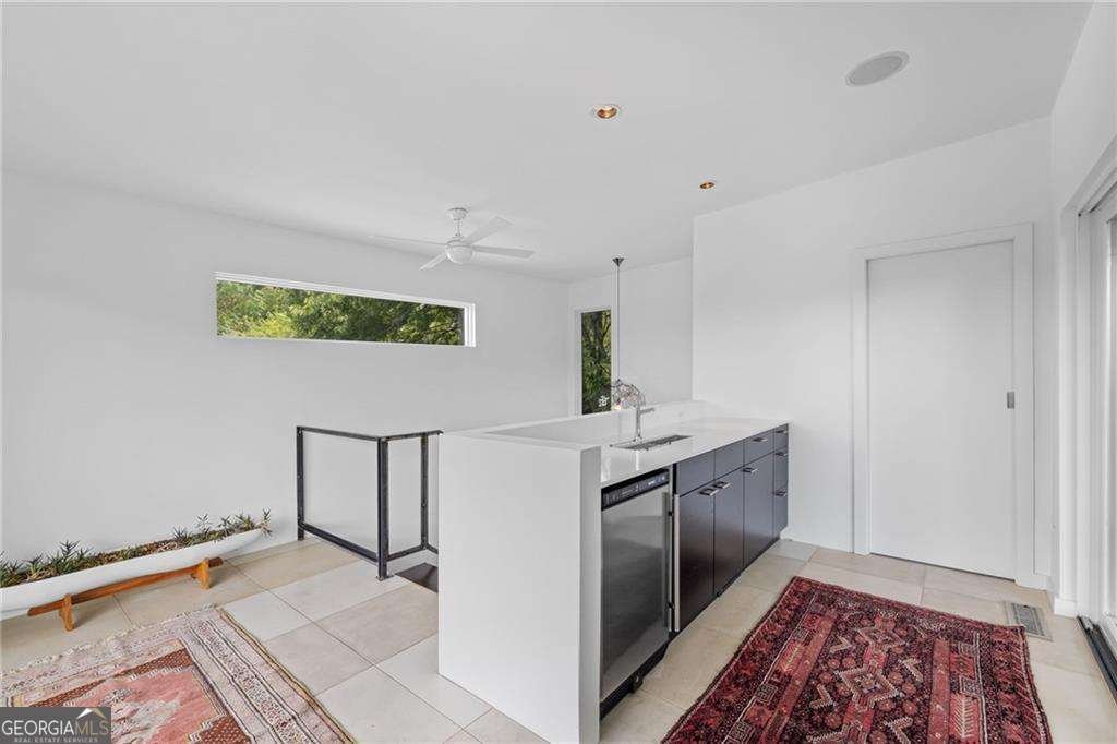 765 East Avenue Atlanta - 45